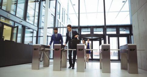 Catracas de acesso Henry: conheça a marca!